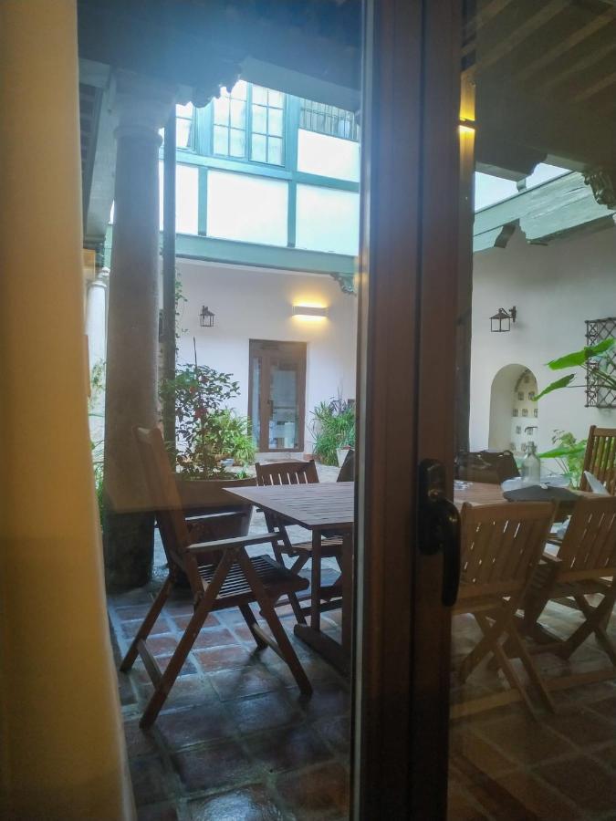 El Patio Del Convento Apartment Toledo Exterior photo